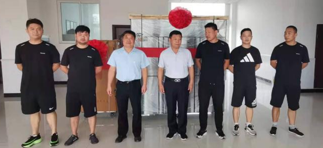 军民共进促发展,鱼水互助见真情